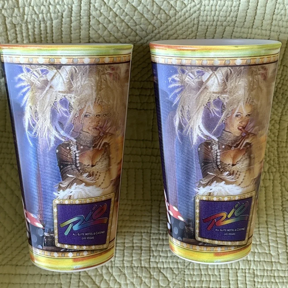 Vintage Rio Hotel & Casino LasVegas Holographic 3D Drinking Cup Set 2 Pegasus